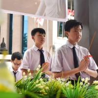 Kegiatan Prosesi Pradaksina & Pemandian Rupang Buddha Dalam Rangka Hari Tri Suci Waisak 2568 BE | SMP METTA MAITREYA